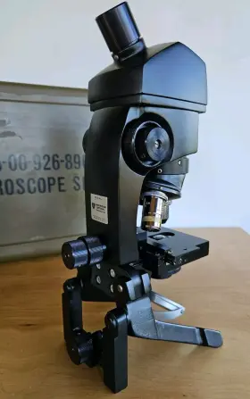 3050 American Optical Vietnam-era Folding Military Microscope With Original Case #3