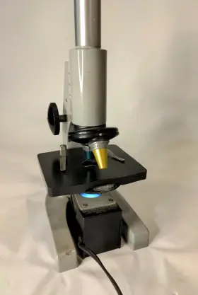 B-35-83 American Optical Ao Microscope With 2 Objectives 10x And 43x #3