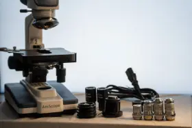 B120b-e2 Amscope Binocular Compound Microscope