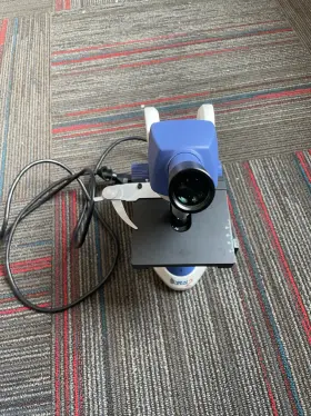 1762-09 Boreal 2 Monocular Microscope. Objectives 4x 10x 40x 100x