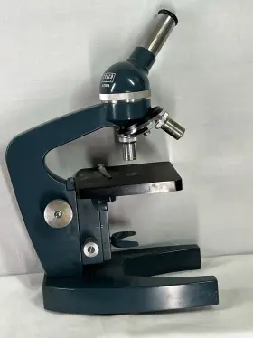 60914 Cenco Microscope Model Japan Adjustable Table Height