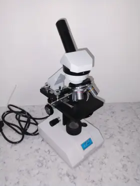 48922-00 Cole Parmer Microscope Monocular 40x 100x 400x