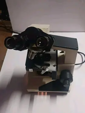 Cmp240 Eagle Illuminated Binnocular Microscope #2