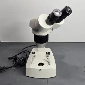 Fisher Scientific S19643-s Stereomaster Microscope 10x Eyepieces 3x Objective Bad Lamp