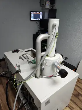 S-2600n Hitachi For Parts Scanning Electron Microscope With Su800 Chiller