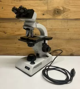 C300 Hund Wetzlar C300/20 Laboratory Microscope