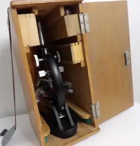 25x-1500x Lafayette 99-7134wx Microscope With Wooden Case And Accessories Japan Rare