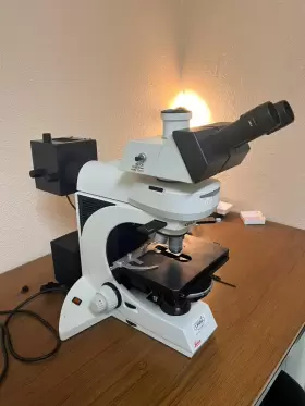 020-519.502 Leica Dmlb Epi-fluorescent Trinocular Biological Microscope 3 Objectives 020-519.502 Leica Dmlb Epi-fluorescent Trinocular Biological Microscope 3 Objectives