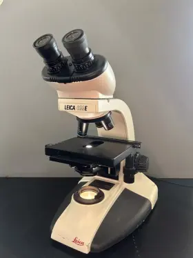 1349 Leica Cme Binocular Microscope With 2 Objectives -