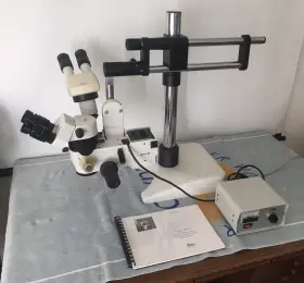 M651 Leica Wild Stereozoom Microscope Dual-viewing Boom Stand Illumimated