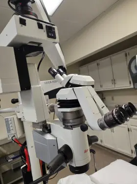 M822-f20 Leica M822 F20 Surgical Microscope Complete