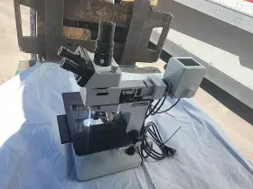 020-435.025 Leitz Laborlux 12 Microscope 50-60 Hz