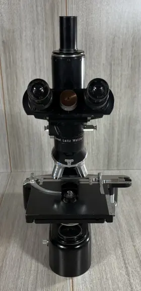 483344 Leitz Wetzlar Trinocular Microscope Four Objectives Germany Nr. Black