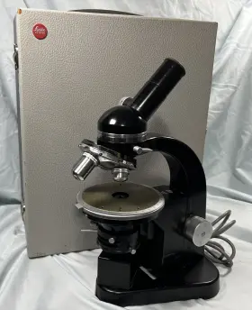 777391 Leitz Wetzlar Polarizing Microscope - Sm-pol With Case And Lamp