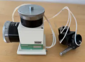 Mo-303 Narishige Oil Hydraulic Fine Micromanipulator Three-axis Stage Microscope