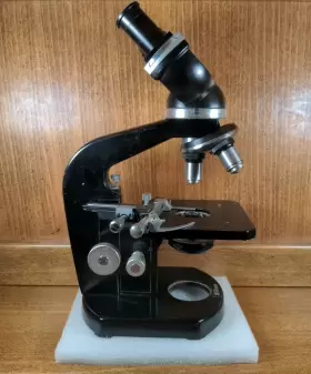 88721 Nikon Vintage Black Microscope With 3 Objectives And Condenser No Light #2