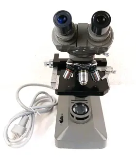 204981 Olympus Khc Microscope With 3 Lenses