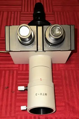 Bh2-tr30-m Olympus Bh-tr30-m Trinocular Observation Tube With Mtv-3 Head And Zoom 1 6.5 Scope