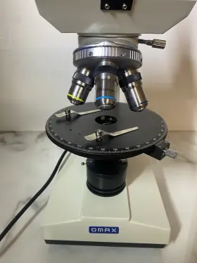 40x-600x Omax M837pl Series Trinocular Polarizing Compound Microscope