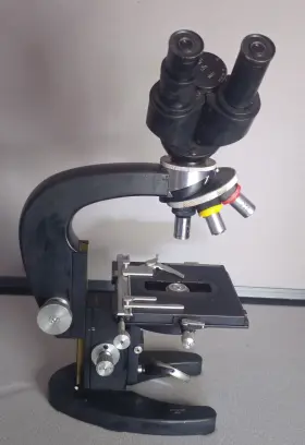 44057 Tiyoda Tokyo Vintage Binocular Microscope No - Made In Japan With 4 Obj