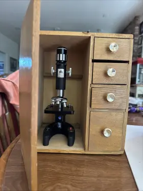 50-750x Tower Zoom 6355 Vintage Microscope With Wooden Box And Extras Microbe 50-750x. Model No