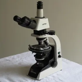 12300 Unitron Trinocular Petrographic Polarizing Microscope Strain-free Lenses