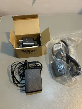 Wat-221s2 Watec Multi-function And High Sensitivity Camera With Accessories