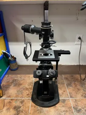 81370 Wild Heerbrugg M40 - Inverted Microscope With Sixtuple Turret Excellent