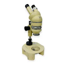 M5-101801 Wild Heerbrugg Stereo Microscope With 10x Ocular Eyepieces Swiss Made