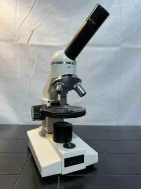 59-1205 Wolfe 15-1209 Microscope- Model With 4x 10x 40x Objectives Untested No Cord