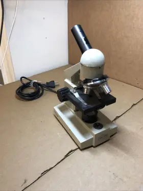 97h07404 Wolfe Carolina Biology Supply Company Microscope