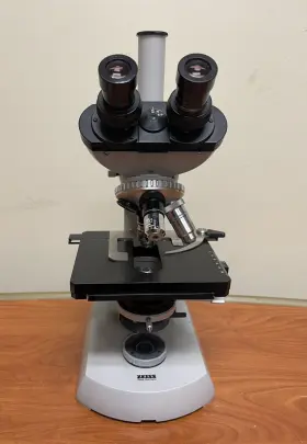 14-9902 Zeiss 14-9902/54 Microscope 47 09 With Eyepieces Trinocular Head 3 Objectives #2