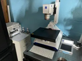 430040-9000-000 Zeiss Smartzoom 5 Microscope