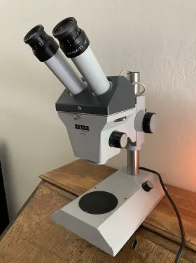 475052 Zeiss Stereo Microscope 47-50-52 Good Working Condition