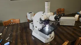 90-9900 Zeiss 90-9900/08 Leitz 47 16 Universal Microscope With 4 Objectives Stage Lights