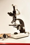 Leitz Laborlux-d Video Microscope With Halogen Lamp Plus Df, Pc And Pol C-mount. Fixed Price $1350.00.