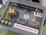 National Geographic Explore Small Worlds 900X Microscope Set With Carry Case. Fixed Price $25.00.